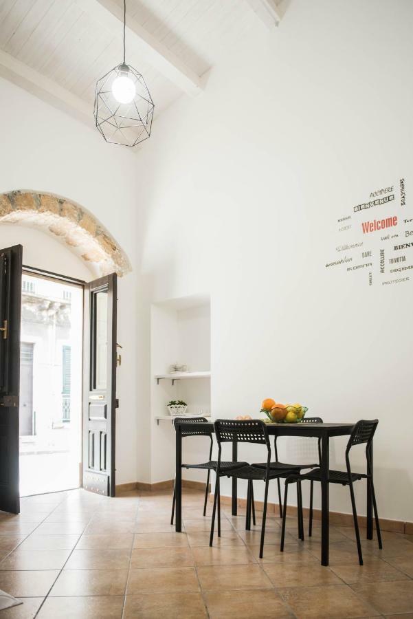 L'Antico Fondaco Villa อาโวลา ภายนอก รูปภาพ